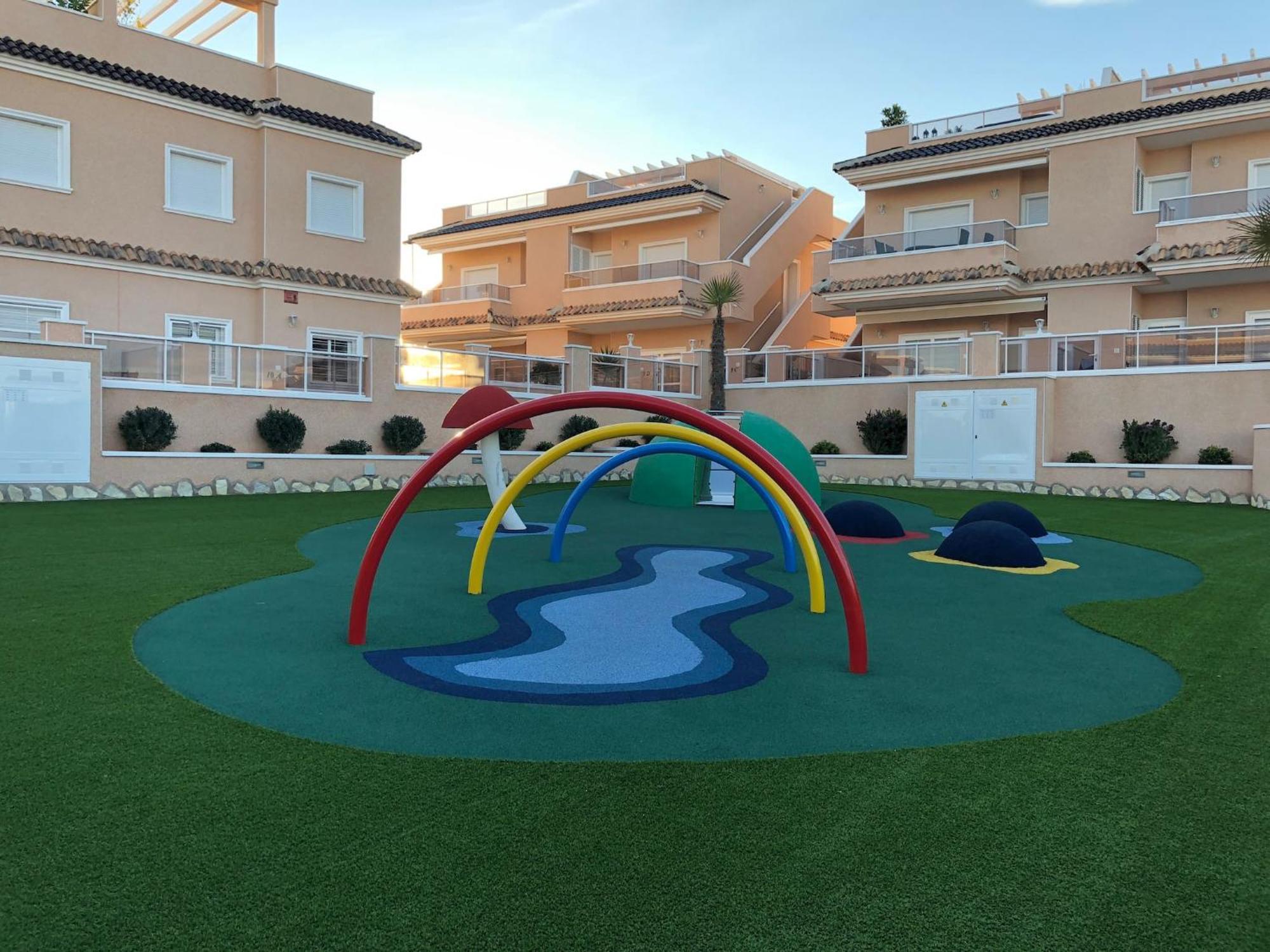 Apartments Punta Prima Indoor & Outdoor Pool 托雷维耶哈 外观 照片