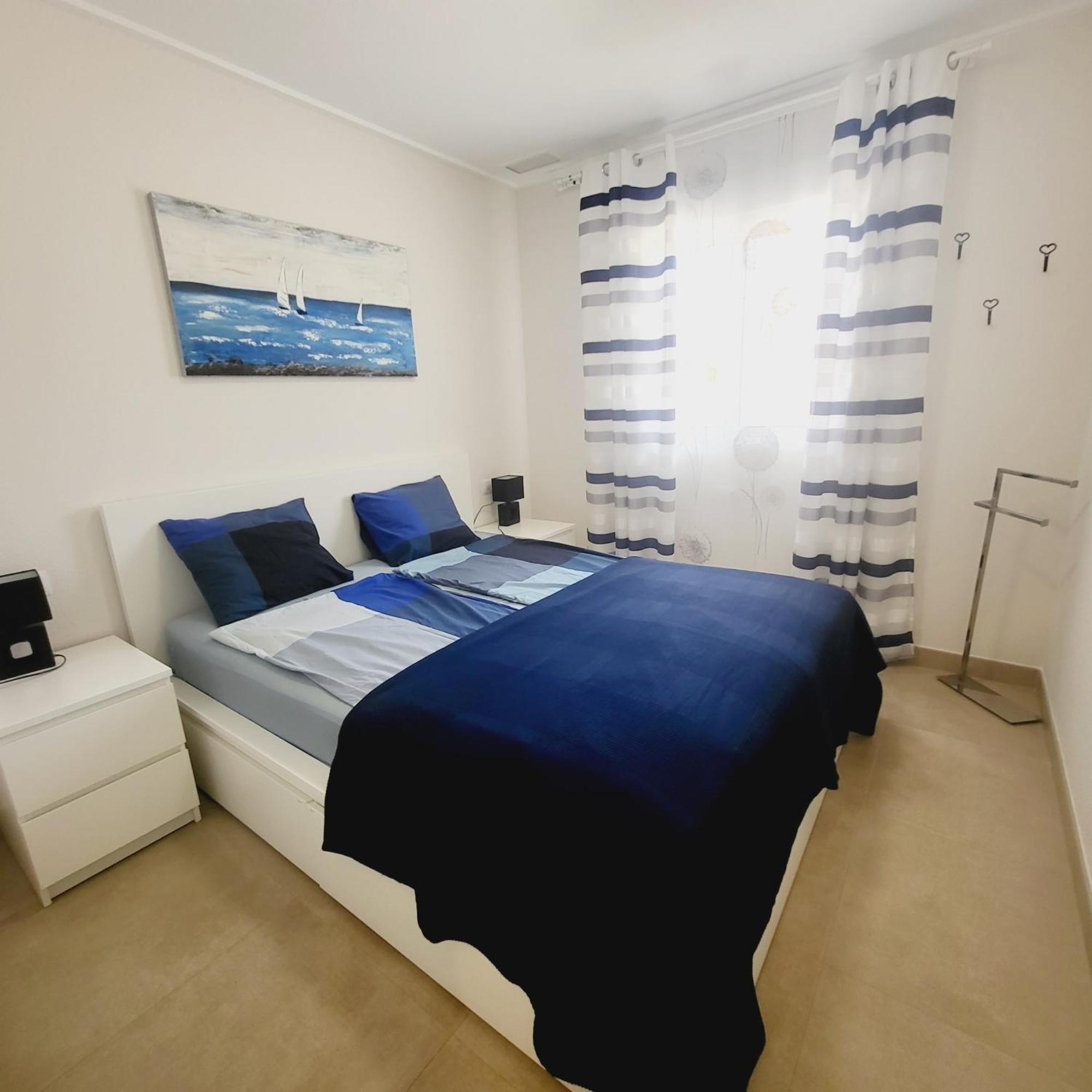 Apartments Punta Prima Indoor & Outdoor Pool 托雷维耶哈 外观 照片